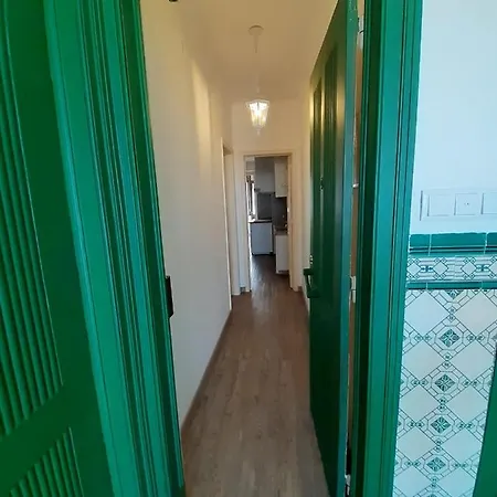 Vintage Top Roof Apartment Lisboa