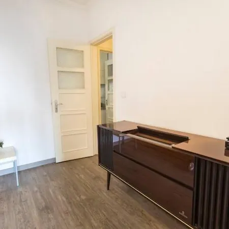 Vintage Top Roof Apartment * Lisboa
