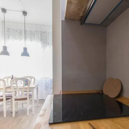 Vintage Top Roof Apartment * Lisbon